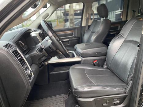 RAM Classic 5.7 V8 32V 4P HEMI LARAMIE AUTOM�TICO, Foto 17