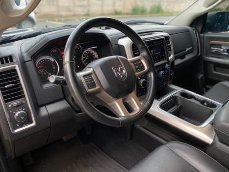 RAM Classic 5.7 V8 32V 4P HEMI LARAMIE AUTOM�TICO, Foto 19