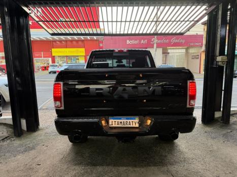 RAM Classic 5.7 V8 32V 4P HEMI LARAMIE NIGHT EDITION AUTOM�TICO, Foto 6