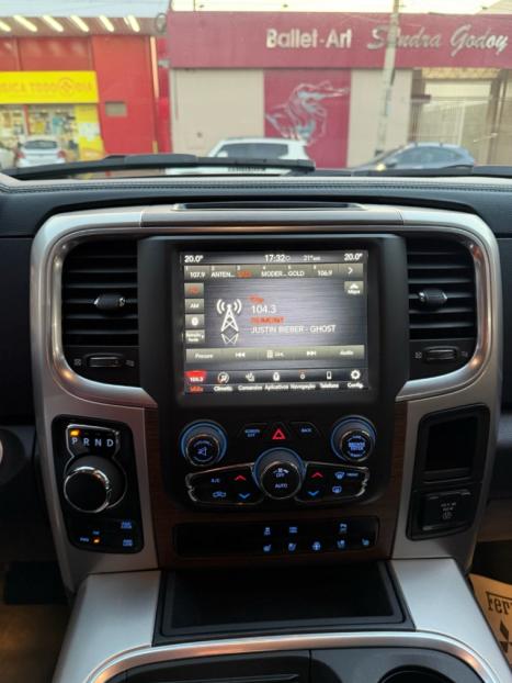 RAM Classic 5.7 V8 32V 4P HEMI LARAMIE NIGHT EDITION AUTOM�TICO, Foto 12