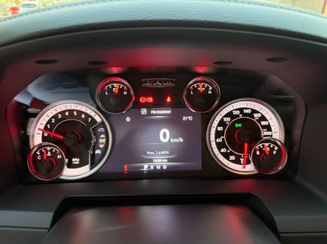 RAM Classic 5.7 V8 32V 4P HEMI LARAMIE NIGHT EDITION AUTOM�TICO, Foto 13