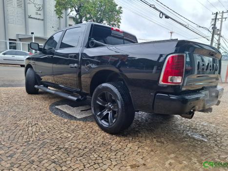 RAM Classic 5.7 V8 32V 4P HEMI LARAMIE NIGHT EDITION AUTOM�TICO, Foto 3
