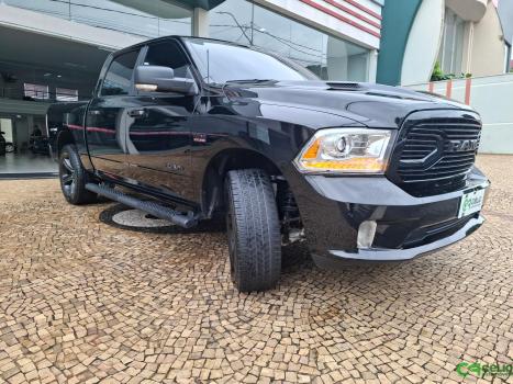 RAM Classic 5.7 V8 32V 4P HEMI LARAMIE NIGHT EDITION AUTOM�TICO, Foto 5