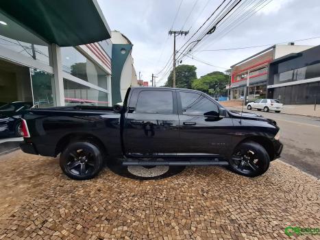 RAM Classic 5.7 V8 32V 4P HEMI LARAMIE NIGHT EDITION AUTOM�TICO, Foto 11