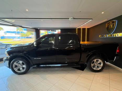 RAM Classic 5.7 V8 32V 4P HEMI LARAMIE AUTOM�TICO, Foto 5