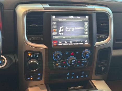 RAM Classic 5.7 V8 32V 4P HEMI LARAMIE AUTOM�TICO, Foto 18