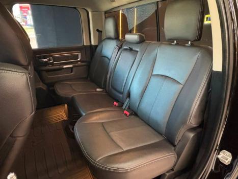RAM Classic 5.7 V8 32V 4P HEMI LARAMIE AUTOM�TICO, Foto 24