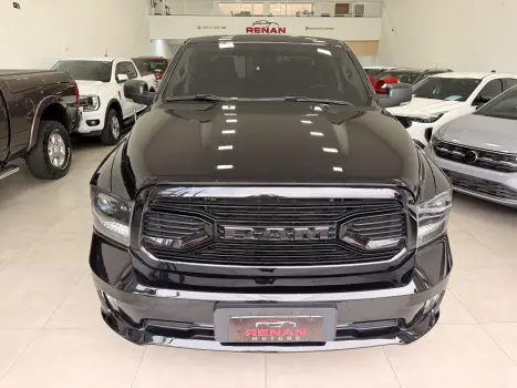 RAM Classic 5.7 V8 32V 4P HEMI LARAMIE NIGHT EDITION AUTOMÁTICO, Foto 6
