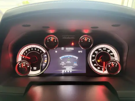 RAM Classic 5.7 V8 32V 4P HEMI LARAMIE NIGHT EDITION AUTOMÁTICO, Foto 4