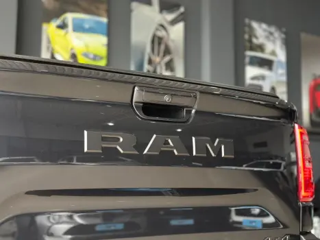 RAM Rampage 2.0 4P HURRICANE 4 TURBO R/T 4X4 AUTOM�TICO, Foto 8