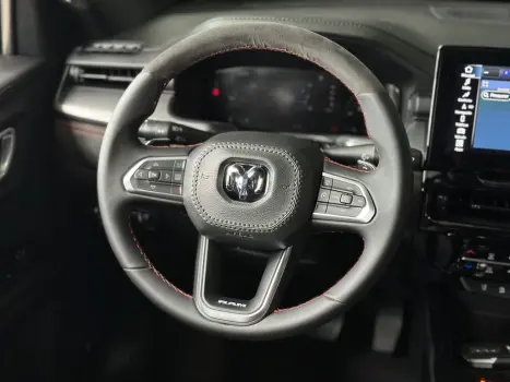 RAM Rampage 2.0 4P HURRICANE 4 TURBO R/T 4X4 AUTOM�TICO, Foto 17