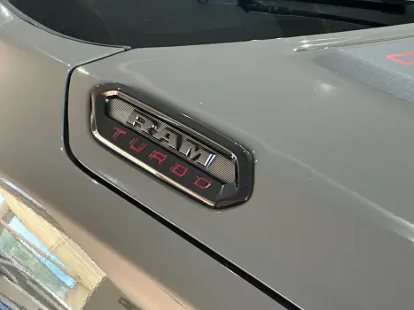 RAM Rampage 2.0 4P HURRICANE 4 TURBO R/T 4X4 AUTOM�TICO, Foto 7