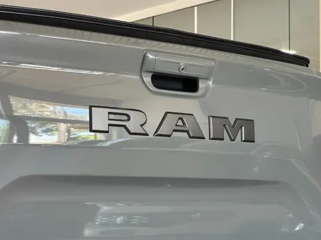 RAM Rampage 2.0 4P HURRICANE 4 TURBO R/T 4X4 AUTOM�TICO, Foto 14