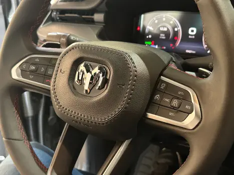 RAM Rampage 2.0 4P HURRICANE 4 TURBO R/T 4X4 AUTOM�TICO, Foto 18