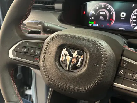 RAM Rampage 2.0 4P HURRICANE 4 TURBO R/T 4X4 AUTOM�TICO, Foto 19