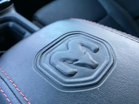 RAM Rampage 2.0 4P HURRICANE 4 TURBO R/T 4X4 AUTOM�TICO, Foto 20