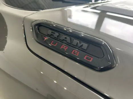 RAM Rampage 2.0 4P HURRICANE 4 TURBO R/T 4X4 AUTOM�TICO, Foto 20