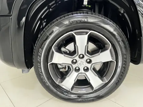 RAM Rampage 2.0 4P HURRICANE 4 TURBO LARAMIE 4X4 AUTOM�TICO, Foto 13