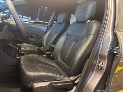 RENAULT Captur 1.3 16V 4P FLEX TCE INTENSE TURBO X-TRONIC AUTOM�TICO CVT, Foto 7
