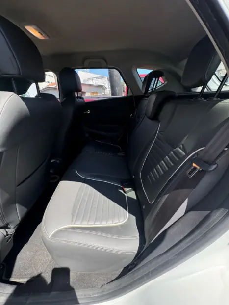 RENAULT Captur 1.6 16V 4P FLEX SCE INTENSE X-TRONIC CVT, Foto 3 RENAULT Captur 1.6 16V 4P FLEX SCE INTENSE X-TRONIC CVT, Foto 3