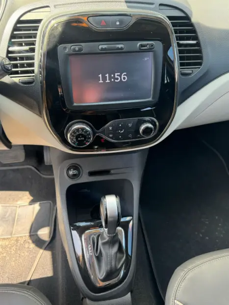 RENAULT Captur 1.6 16V 4P FLEX SCE INTENSE X-TRONIC CVT, Foto 4 RENAULT Captur 1.6 16V 4P FLEX SCE INTENSE X-TRONIC CVT, Foto 4