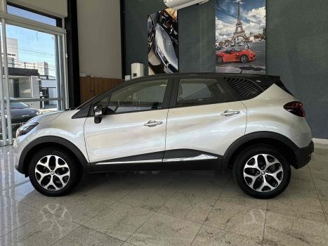 RENAULT Captur 1.6 16V 4P FLEX SCE LIFE X-TRONIC CVT, Foto 8 RENAULT Captur 1.6 16V 4P FLEX SCE LIFE X-TRONIC CVT, Foto 8