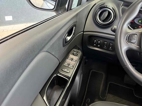 RENAULT Captur 1.6 16V 4P FLEX SCE LIFE X-TRONIC CVT, Foto 19 RENAULT Captur 1.6 16V 4P FLEX SCE LIFE X-TRONIC CVT, Foto 19