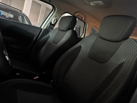 RENAULT Captur 1.6 16V 4P FLEX SCE LIFE X-TRONIC CVT, Foto 17