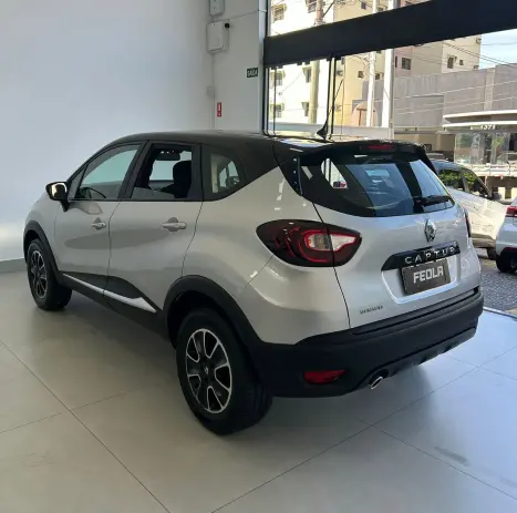 RENAULT Captur 1.6 16V 4P FLEX SCE LIFE X-TRONIC CVT, Foto 4
