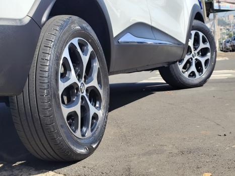 RENAULT Captur 1.6 16V 4P FLEX SCE INTENSE X-TRONIC CVT, Foto 5