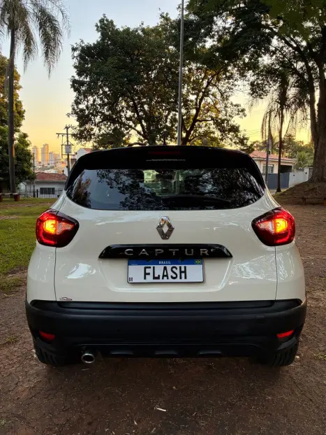 RENAULT Captur 1.6 16V 4P FLEX SCE LIFE X-TRONIC CVT, Foto 9