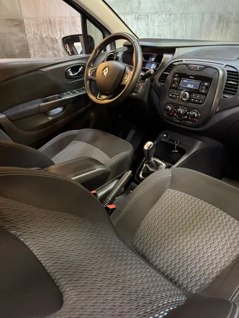 RENAULT Captur 1.6 16V 4P FLEX SCE LIFE X-TRONIC CVT, Foto 9