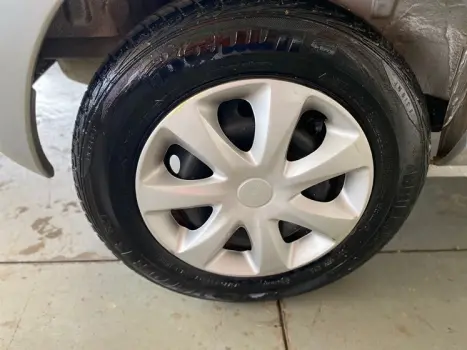 RENAULT Clio Hatch 1.0 16V 4P EXPRESSION, Foto 19