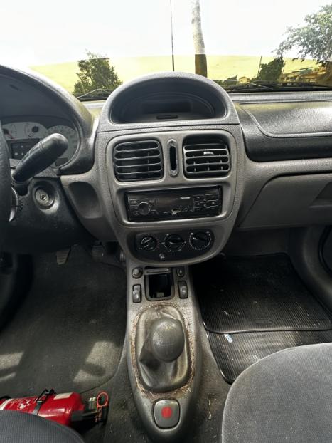 RENAULT Clio Hatch 1.0 16V 4P RT, Foto 4