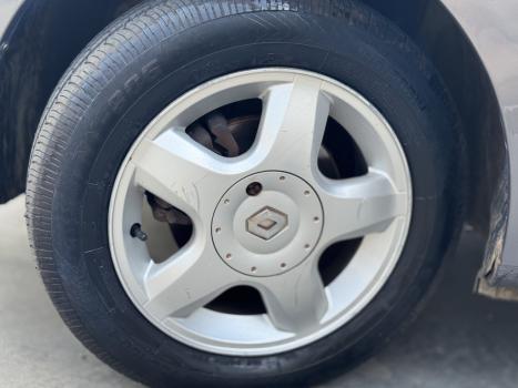 RENAULT Clio Hatch 1.0 16V 4P FLEX PRIVILEGE, Foto 10