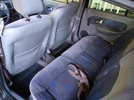 RENAULT Clio Hatch 1.0 16V 4P RT, Foto 6