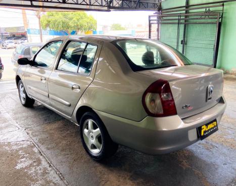 RENAULT Clio Sedan 1.0 16V 4P HI FLEX AUTHENTIQUE, Foto 6 RENAULT Clio Sedan 1.0 16V 4P HI FLEX AUTHENTIQUE, Foto 6