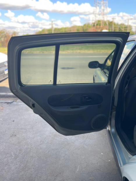 RENAULT Clio Sedan 1.6 16V 4P RN, Foto 15