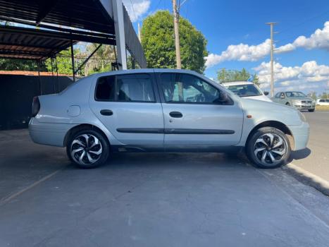 RENAULT Clio Sedan 1.6 16V 4P RN, Foto 21