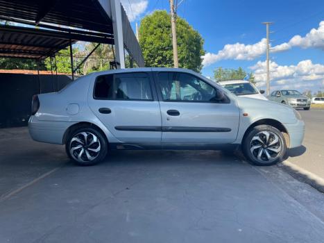 RENAULT Clio Sedan 1.6 16V 4P RN, Foto 2