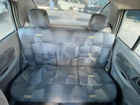 RENAULT Clio Sedan 1.6 16V 4P RN, Foto 13
