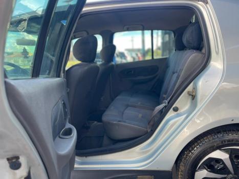 RENAULT Clio Sedan 1.6 16V 4P RN, Foto 15
