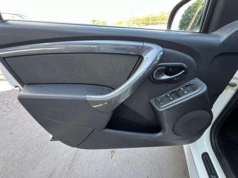 RENAULT Duster 1.6 16V 4P FLEX DYNAMIQUE, Foto 10 RENAULT Duster 1.6 16V 4P FLEX DYNAMIQUE, Foto 10