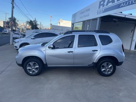 RENAULT Duster 1.6 16V 4P FLEX SCE AUTHENTIQUE X-TRONIC AUTOMÁTICO, Foto 4 RENAULT Duster 1.6 16V 4P FLEX SCE AUTHENTIQUE X-TRONIC AUTOMÁTICO, Foto 4