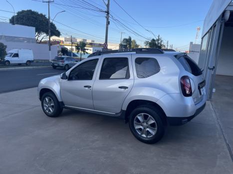 RENAULT Duster 1.6 16V 4P FLEX SCE AUTHENTIQUE X-TRONIC AUTOMÁTICO, Foto 5 RENAULT Duster 1.6 16V 4P FLEX SCE AUTHENTIQUE X-TRONIC AUTOMÁTICO, Foto 5