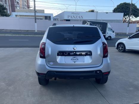 RENAULT Duster 1.6 16V 4P FLEX SCE AUTHENTIQUE X-TRONIC AUTOMÁTICO, Foto 6 RENAULT Duster 1.6 16V 4P FLEX SCE AUTHENTIQUE X-TRONIC AUTOMÁTICO, Foto 6