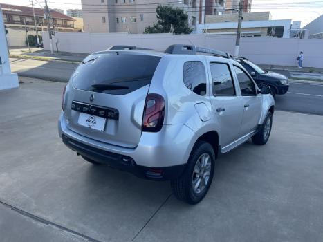 RENAULT Duster 1.6 16V 4P FLEX SCE AUTHENTIQUE X-TRONIC AUTOMÁTICO, Foto 7 RENAULT Duster 1.6 16V 4P FLEX SCE AUTHENTIQUE X-TRONIC AUTOMÁTICO, Foto 7