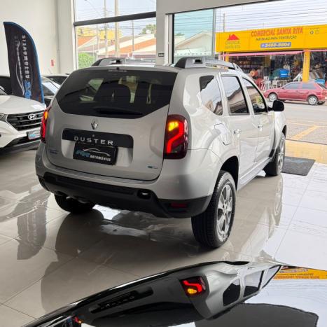 RENAULT Duster 1.6 16V 4P FLEX SCE AUTHENTIQUE X-TRONIC AUTOMÁTICO, Foto 4 RENAULT Duster 1.6 16V 4P FLEX SCE AUTHENTIQUE X-TRONIC AUTOMÁTICO, Foto 4