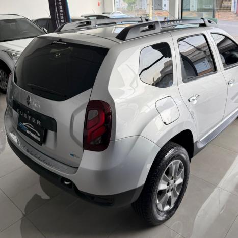 RENAULT Duster 1.6 16V 4P FLEX SCE AUTHENTIQUE X-TRONIC AUTOMÁTICO, Foto 15 RENAULT Duster 1.6 16V 4P FLEX SCE AUTHENTIQUE X-TRONIC AUTOMÁTICO, Foto 15