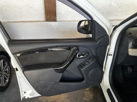 RENAULT Duster 1.6 16V 4P FLEX DAKAR, Foto 8